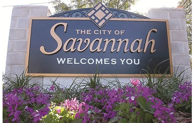 The City of Savannah welcome sign